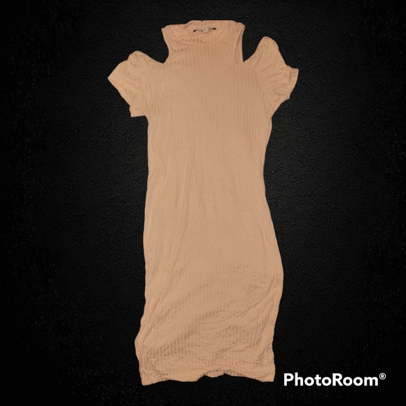 Blush pink open shoulder bodycon - Picture 1 of 2